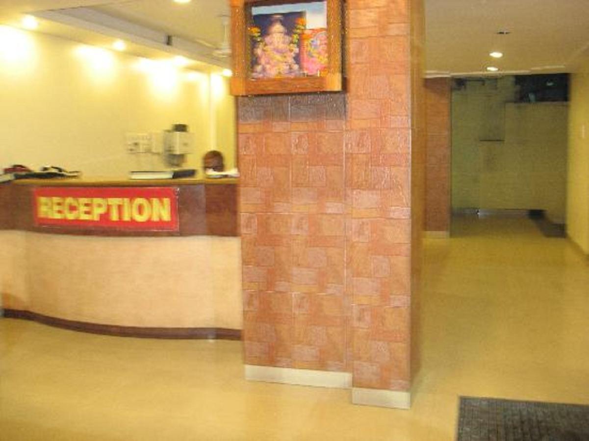 Hotel Rajdeep ปูเน่ ภายนอก รูปภาพ